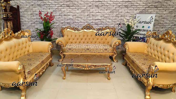 TRADITIONAL 3=1=1   SEGUN CARVE WOOD SOFA