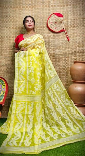 Dhakai jamdani saree