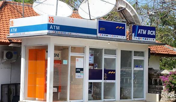 Ground floor corner commercial bank booth 24 hour ATM kiosk space