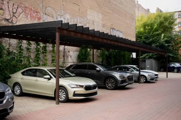 Covered Ground floor personal car parking space for monthly rent