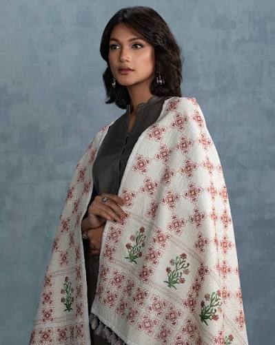 Traditional Tangail Woolen Shawl/Wraps Collectio