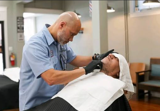Clinical Classic Hot Towel Shave