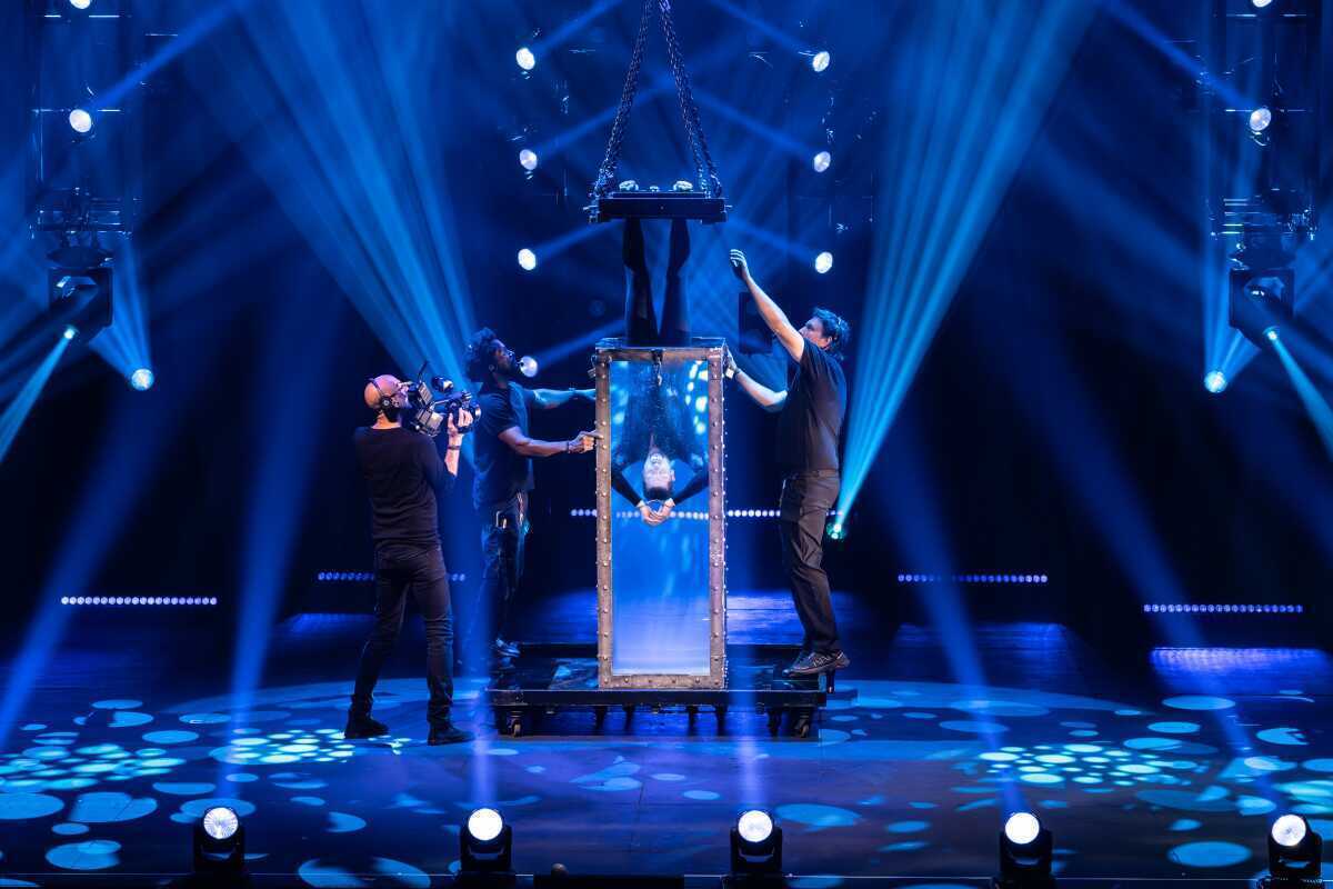 Full-Service Illusionist & Magic Stage Show