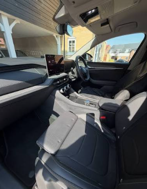 Reliable Microbus Interior Deep Cleaning