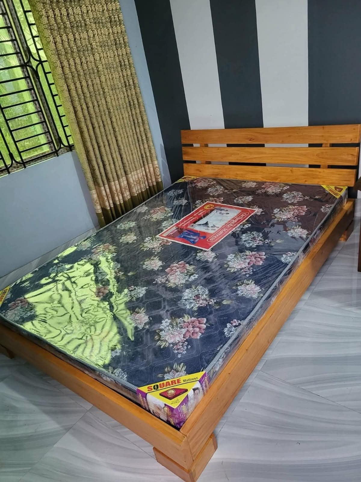 King Size Bed 6/7